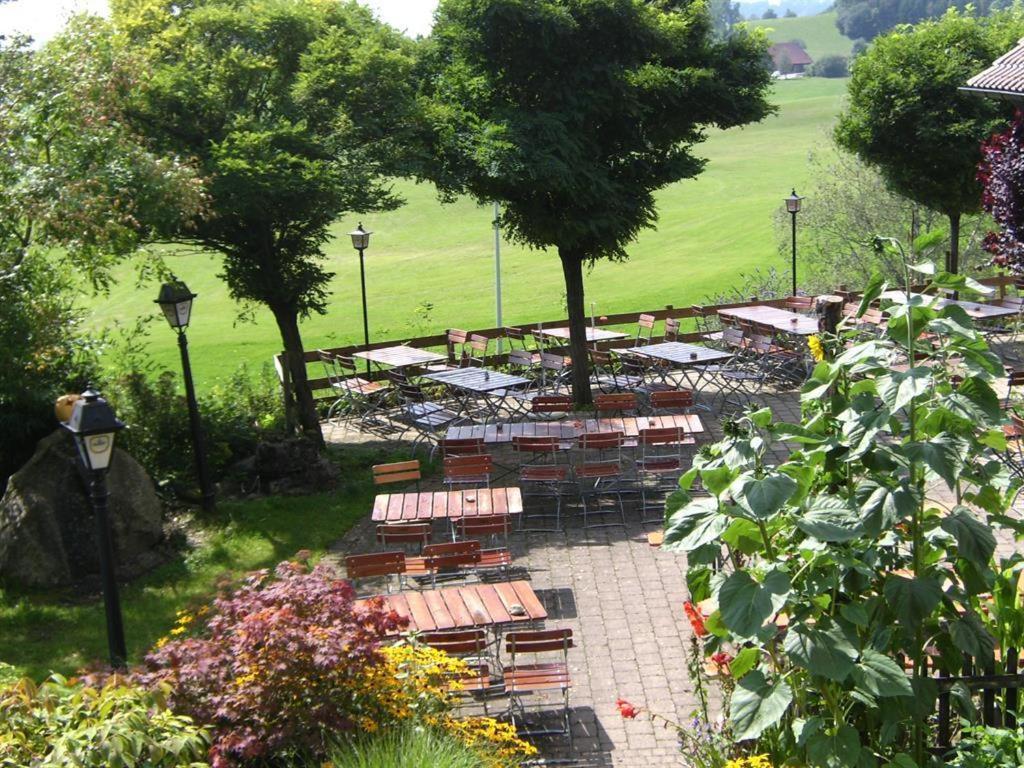Gasthof Gruener Baum "Kongo" Amtzell Exterior foto